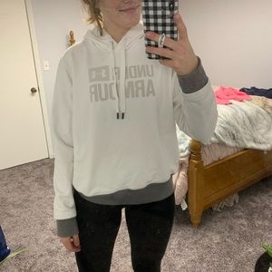 White under armor hooded sweatshirt